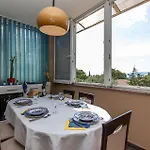 2 Bedroom Cozy In *
