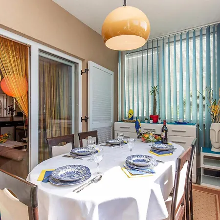 2 Bedroom Cozy In Apartman